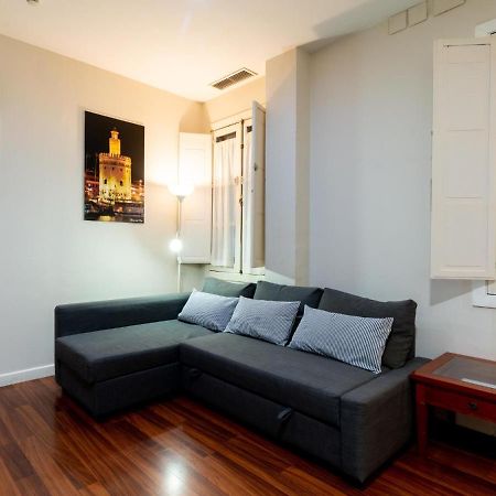 Holi-Rent Lumbreras Apartman Sevilla Kültér fotó