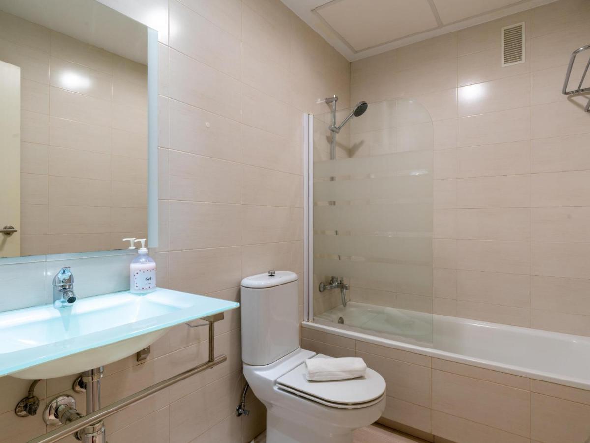 Holi-Rent Lumbreras Apartman Sevilla Kültér fotó