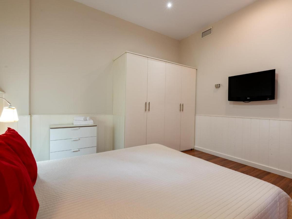Holi-Rent Lumbreras Apartman Sevilla Kültér fotó